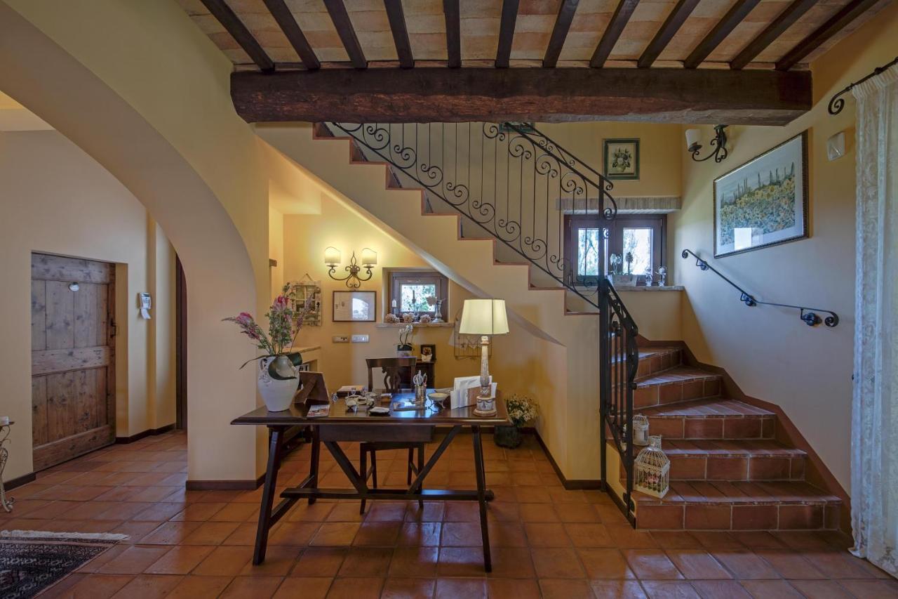 לינה וארוחת בוקר פוטנצה פיצ'נה Agriturismo Le Castella מראה חיצוני תמונה