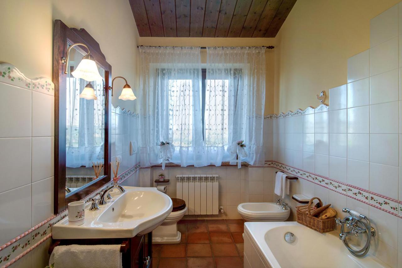 לינה וארוחת בוקר פוטנצה פיצ'נה Agriturismo Le Castella מראה חיצוני תמונה